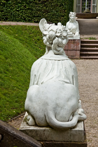 010799.jpg